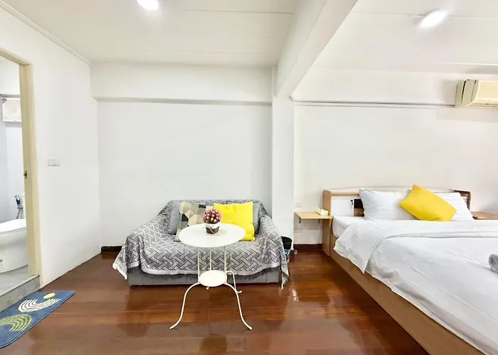 S Sukhumvit48 Near Phrakanong Bts 1001 Hostel *