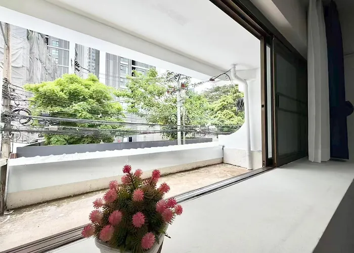 Hostel S Sukhumvit48 Near Phrakanong Bts 1001 *